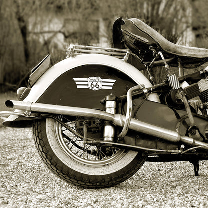 Aufkleber Route 66 auf Oldtimer Motorrad